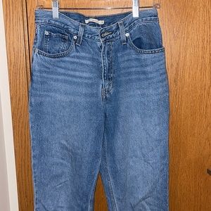 Levi Mom Jean